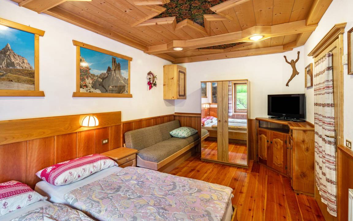 Photo of Bedroom in Livinallongo del Col di Lana