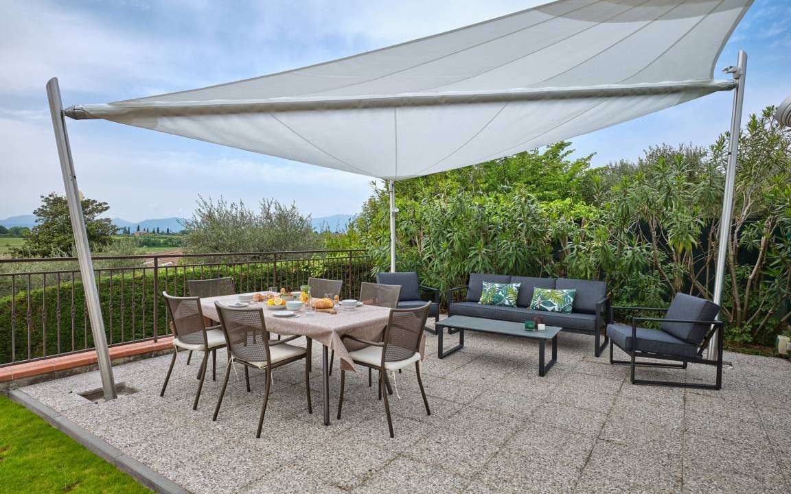 Photo of Patio Balcony in Calmasino