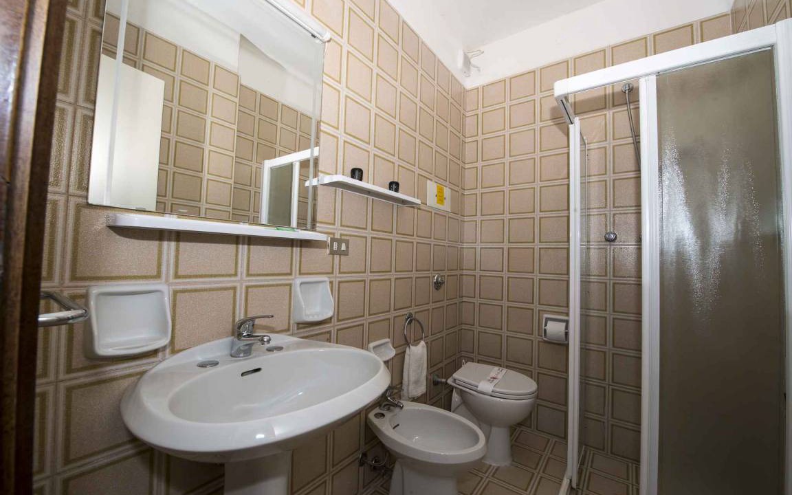 Photo of Bathroom in Frader
