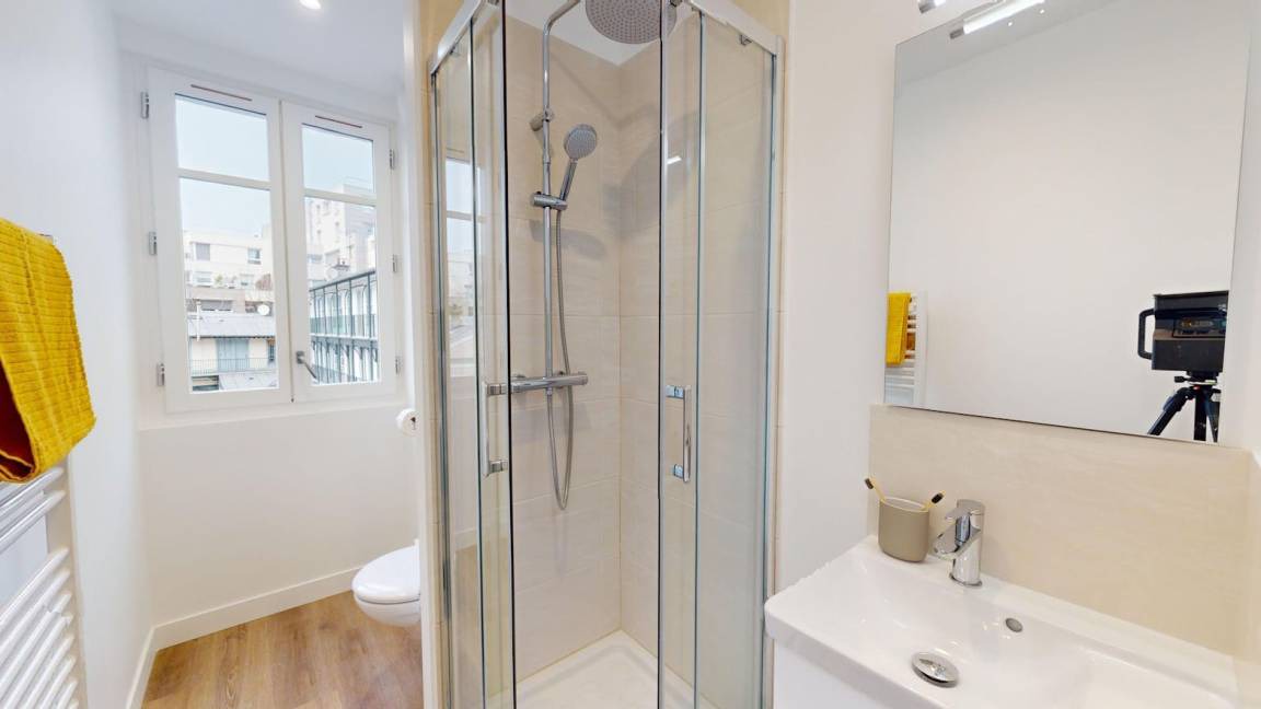 Photo of Bathroom in Hopital Saint-Louis