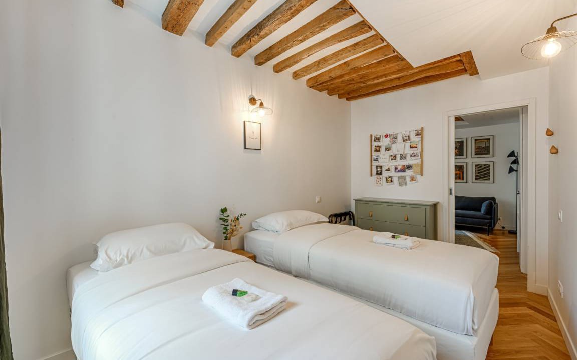 Photo of Bedroom in Val-de-Grace