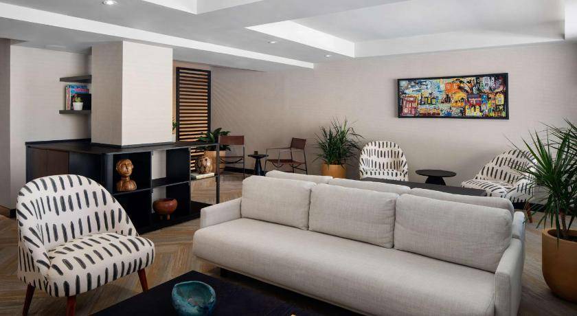 Photo of Livingroom in Kingston