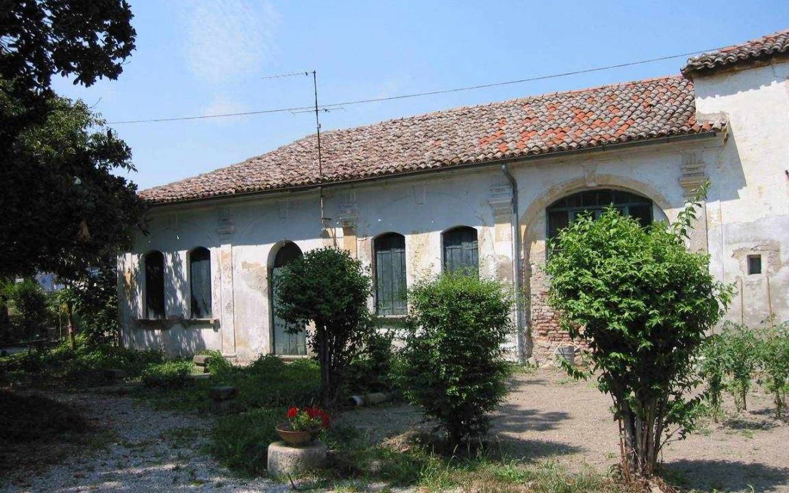 Photo of Buildings in Olmo di Mira