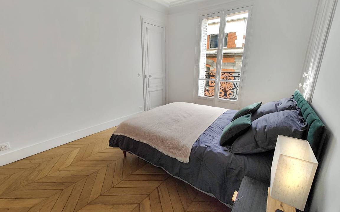Photo of Bedroom in Val-de-Grace