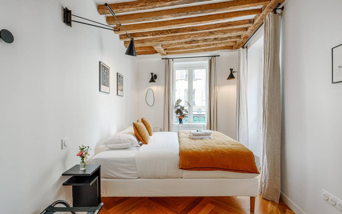 Photo of Bedroom in Val-de-Grace
