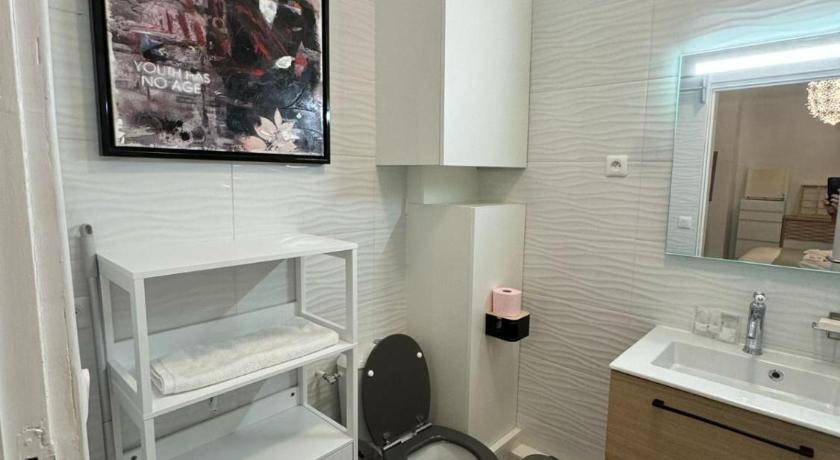 Photo of Bathroom in Alfortville