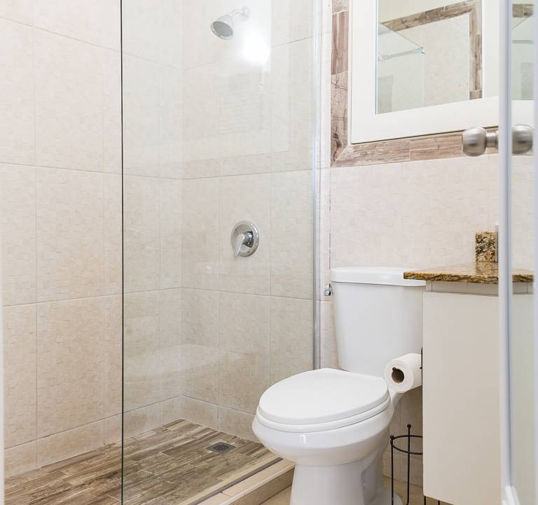 Photo of Bathroom in Molynes Gardens