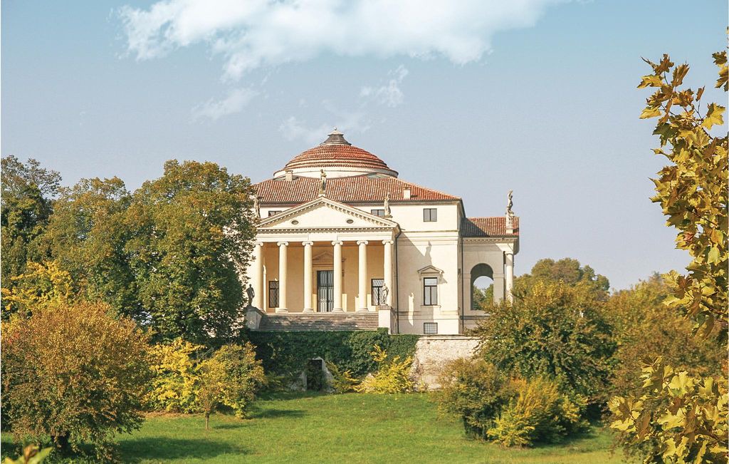 Photo of Buildings in Montegrotto Terme