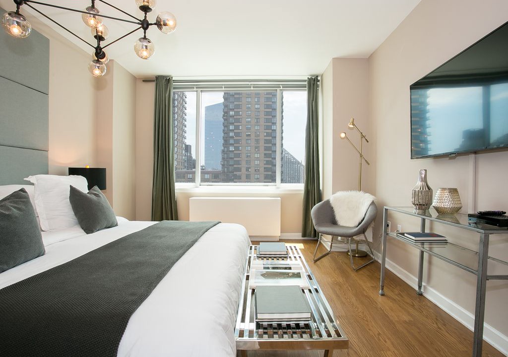 Photo of Bedroom in Lincoln Square