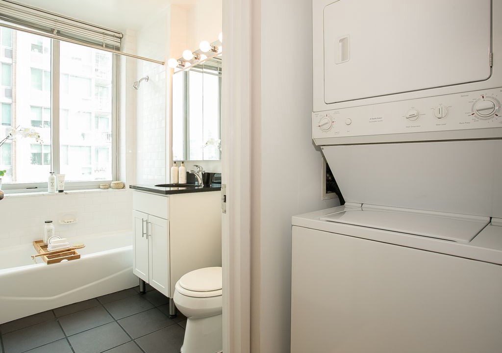 Photo of Bathroom in Lincoln Square