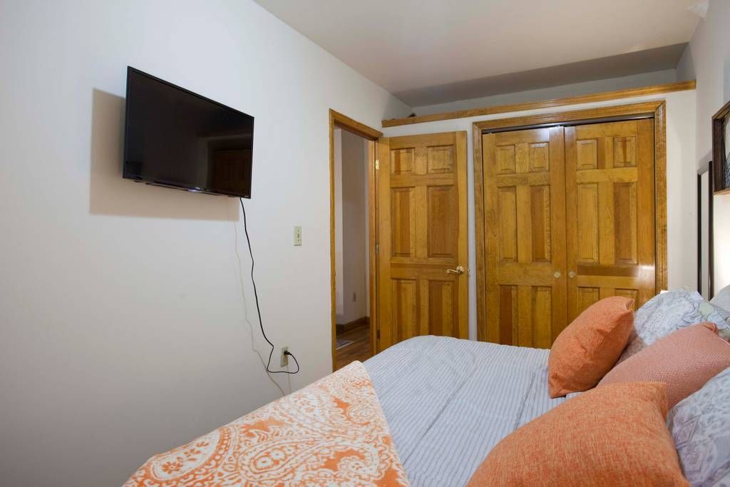 Photo of Bedroom in Lincoln Square