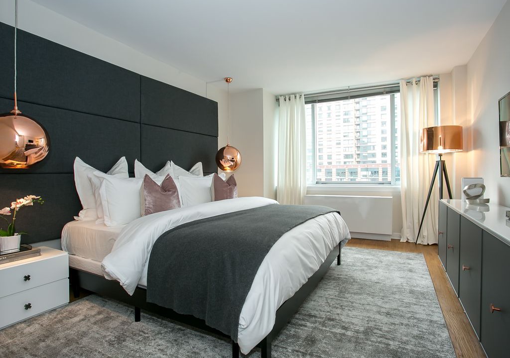Photo of Bedroom in Lincoln Square
