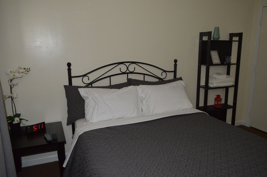 Photo of Bedroom in Ocean Hill