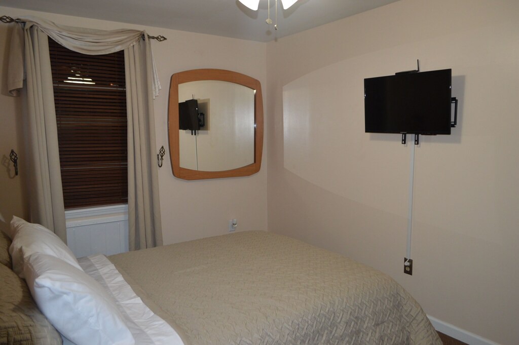 Photo of Bedroom in Ocean Hill