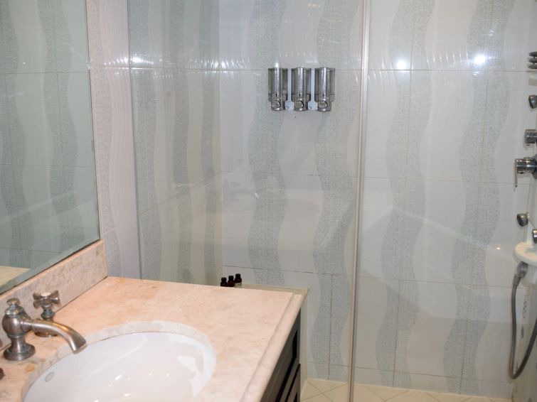 Photo of Bathroom in Kips Bay