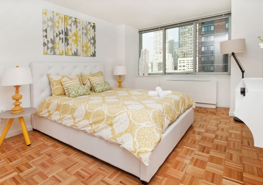 Photo of Bedroom in Lincoln Square