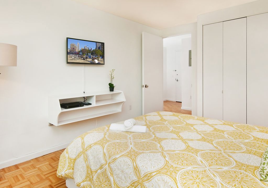 Photo of Bedroom in Lincoln Square