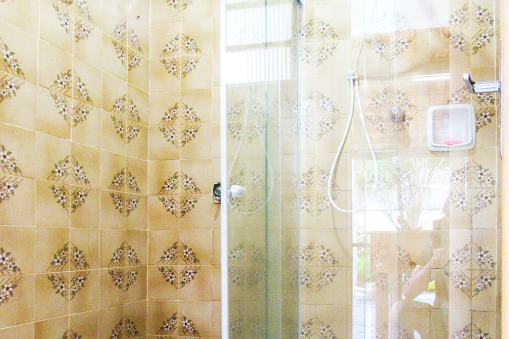 Photo of Bathroom in Marica