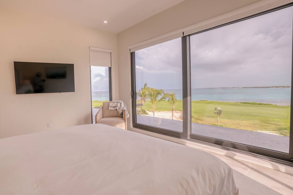 Photo of Bedroom in Rokers Point