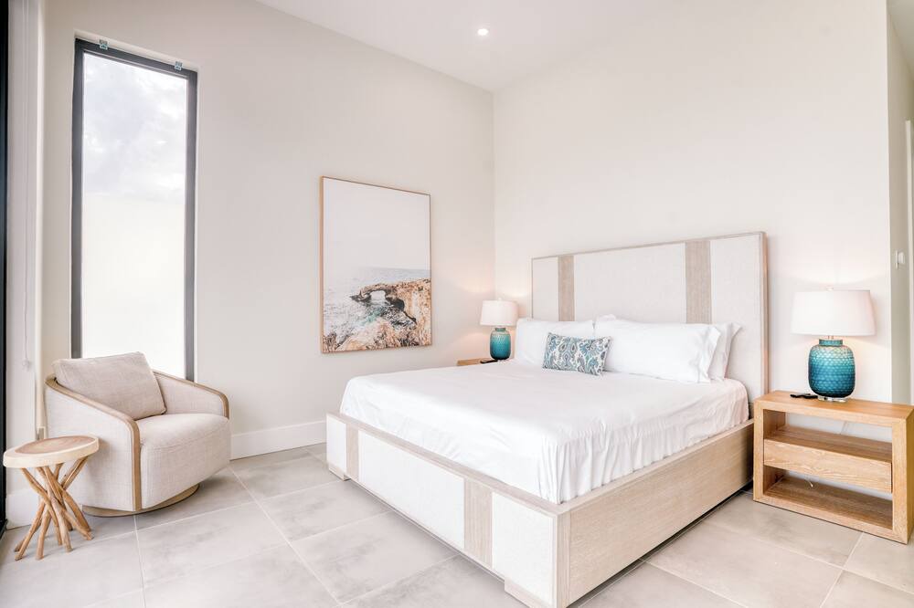 Photo of Bedroom in Rokers Point