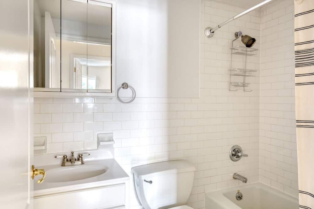 Photo of Bathroom in Boerum Hill