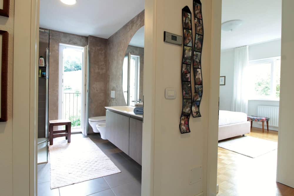Photo of Bathroom in Lamon