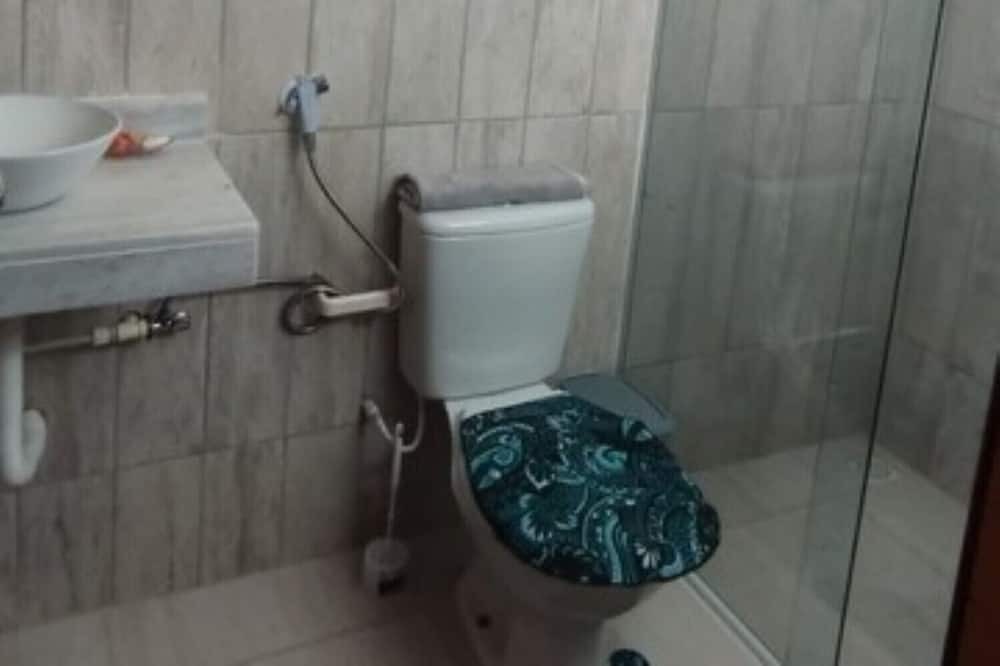 Photo of Bathroom in Itaipuacu