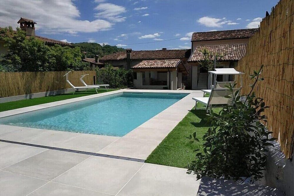 Photo of Outdoor in Miane