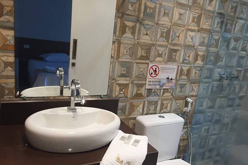 Photo of Bathroom in Grussai