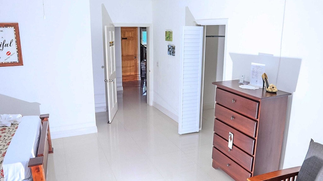 Photo of Bedroom in Matthew Town