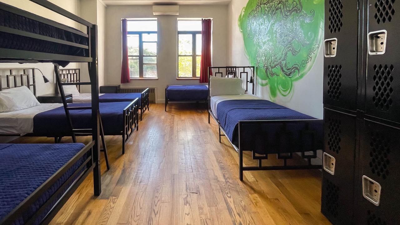 Photo of Livingroom in East Williamsburg
