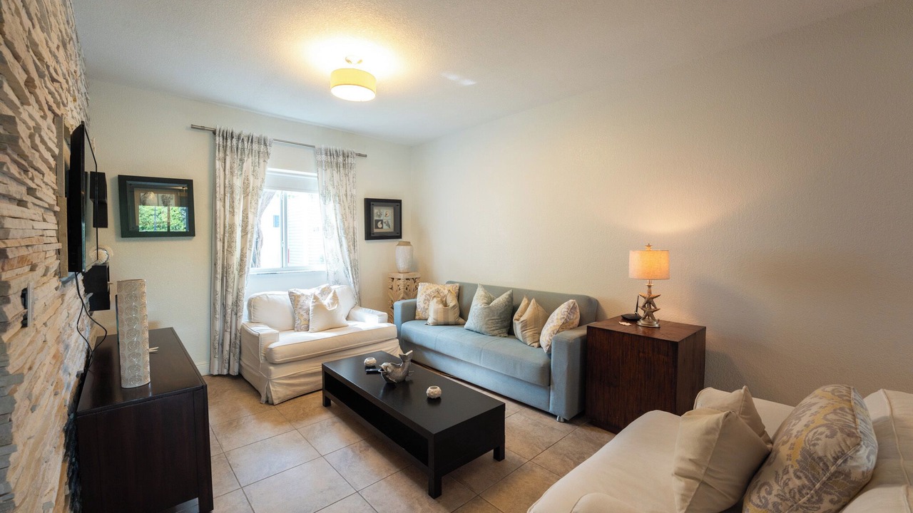Photo of Livingroom in Alice Town