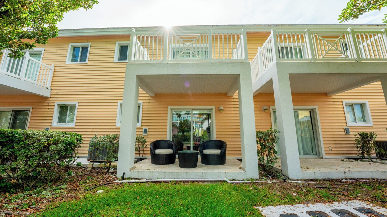 Photo of Outdoor in Alice Town