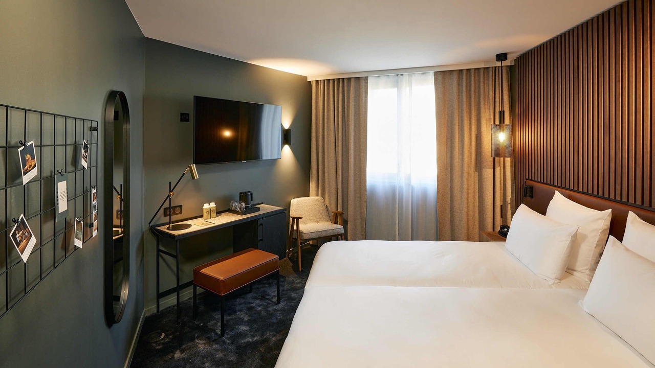 Photo of Bedroom in Saint-Lambert