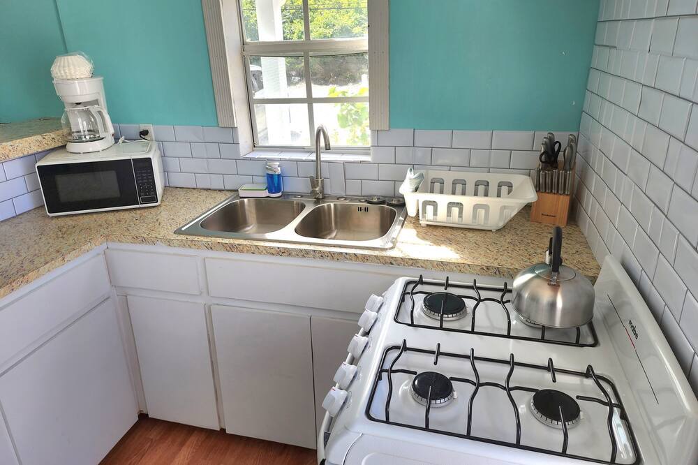 Photo of Kitchen in Tar Bay