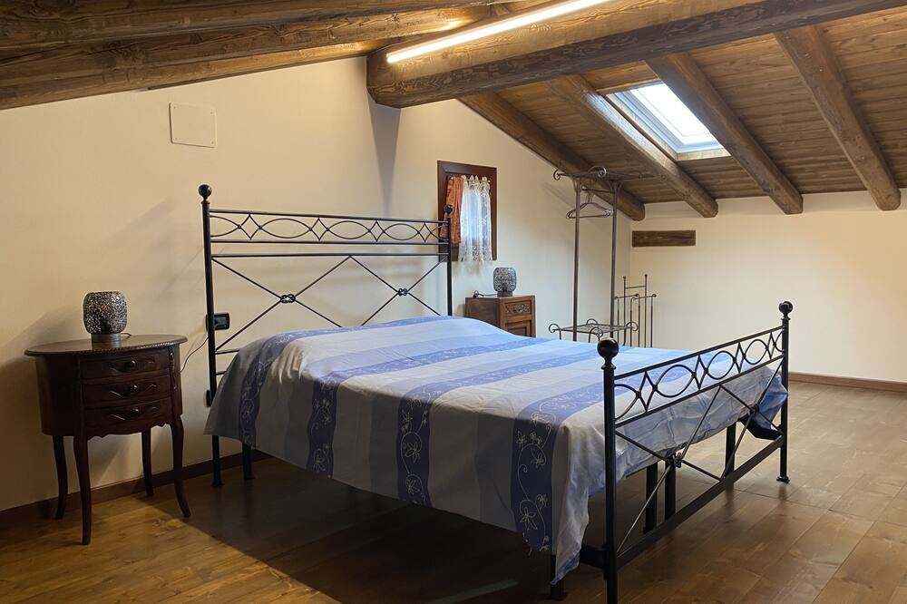 Photo of Bedroom in Teolo