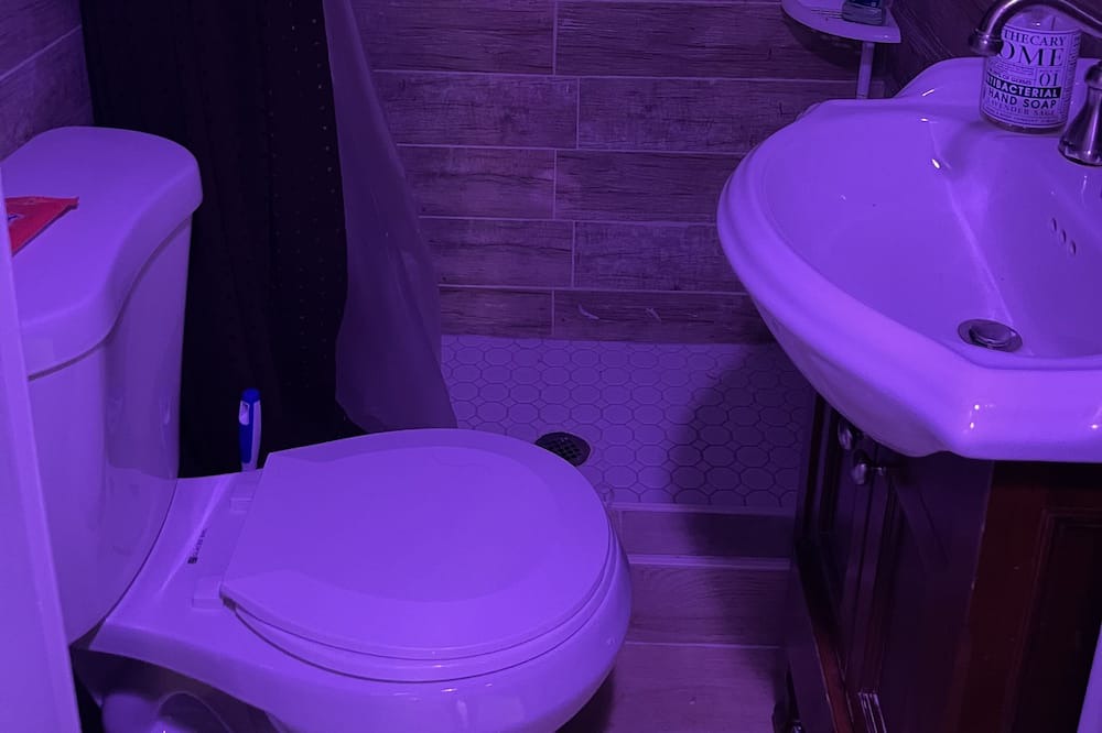 Photo of Bathroom in Ocean Hill