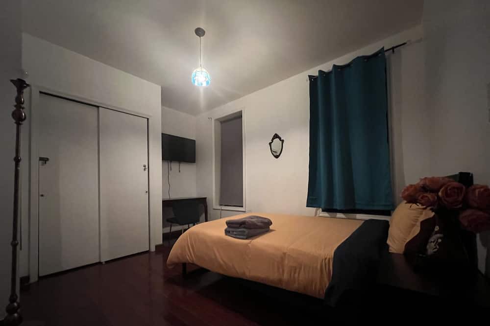 Photo of Bedroom in Bowery