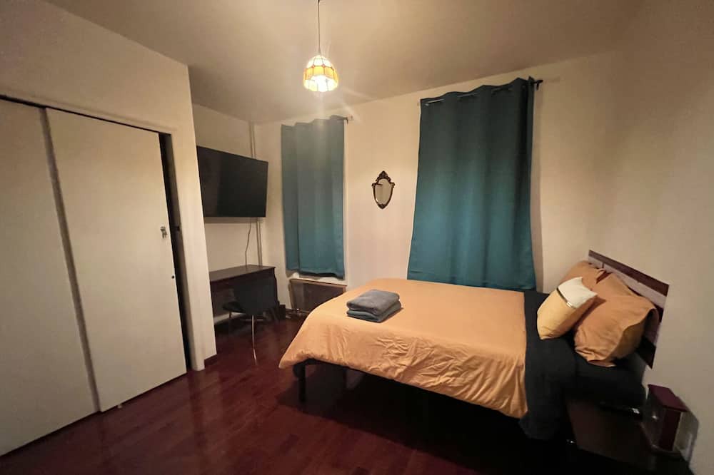 Photo of Bedroom in Bowery