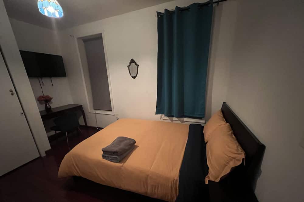 Photo of Bedroom in Bowery