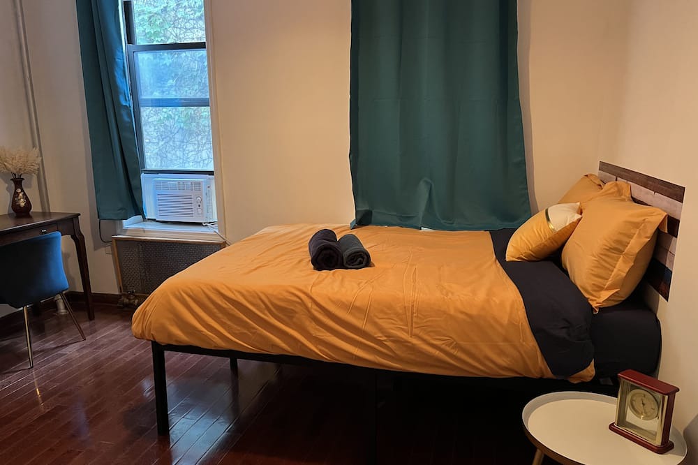 Photo of Bedroom in Bowery