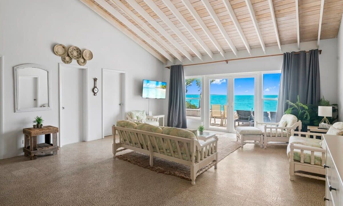 Photo of Livingroom in Rokers Point