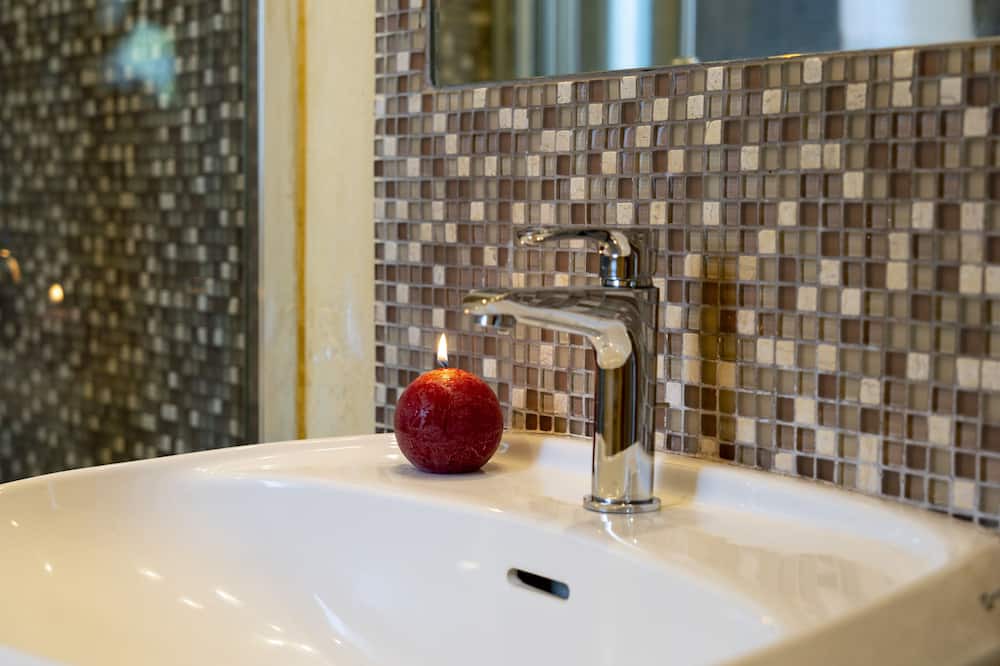 Photo of Bathroom in Cerro Veronese