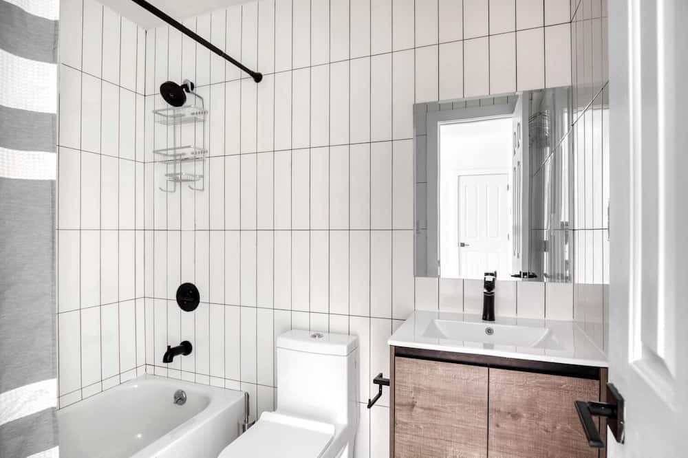Photo of Bathroom in Boerum Hill