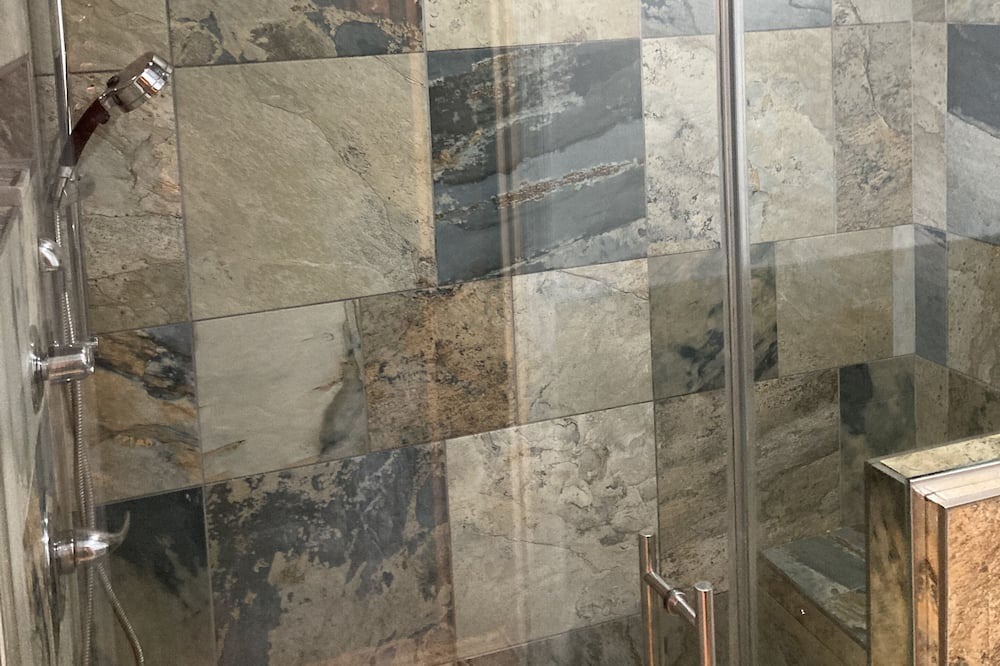 Photo of Bathroom in Great Kills
