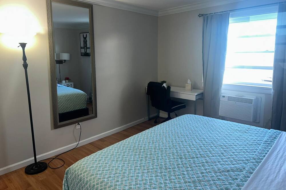 Photo of Bedroom in East New York