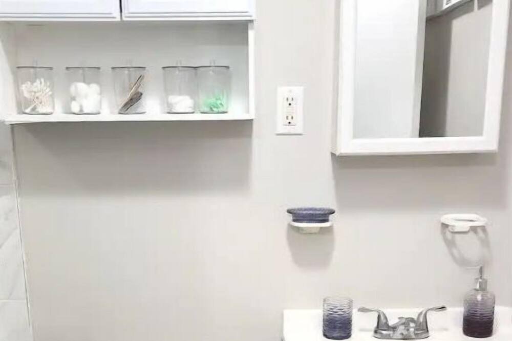 Photo of Bathroom in East New York