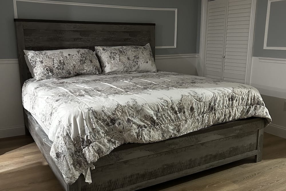 Photo of Bedroom in Gowanus