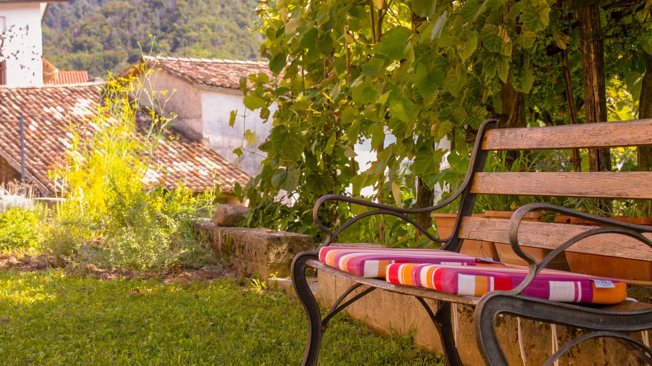Photo of Outdoor in Miane