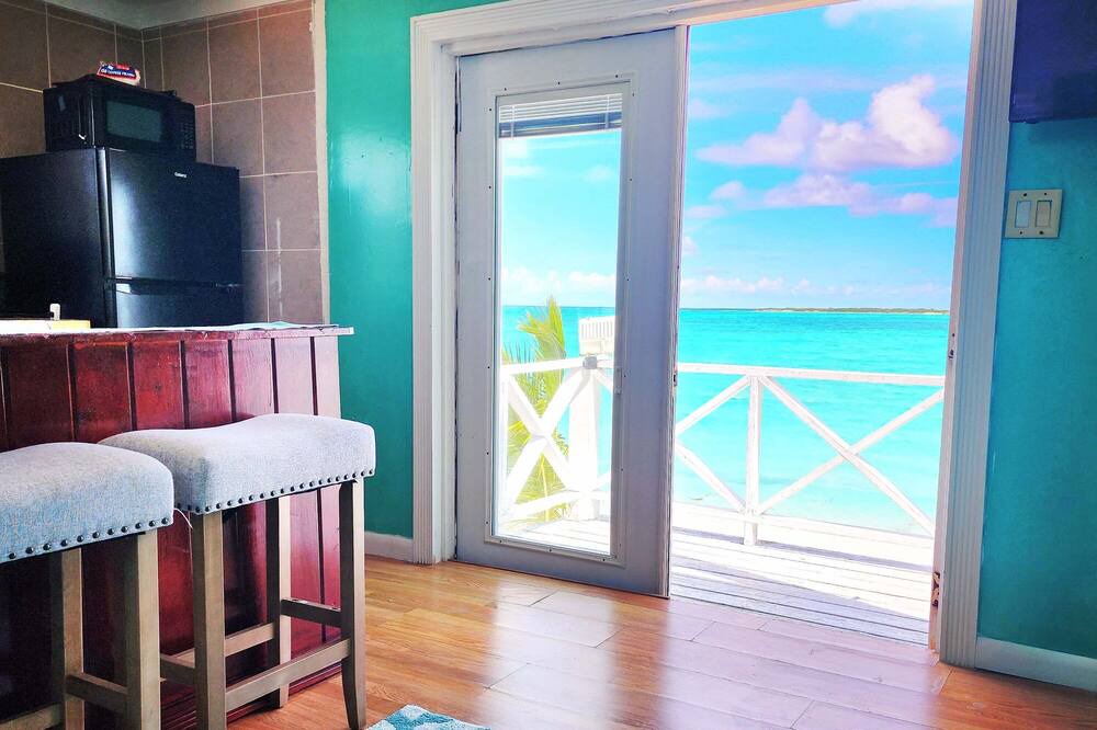 Photo of Bedroom in Tar Bay